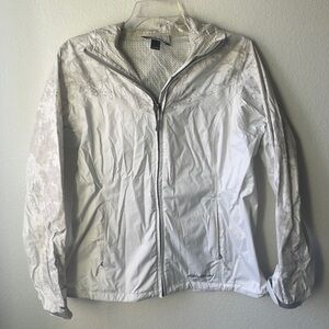 Eddie Bauer jacket white outdoor rain jacket size Medium weather edge